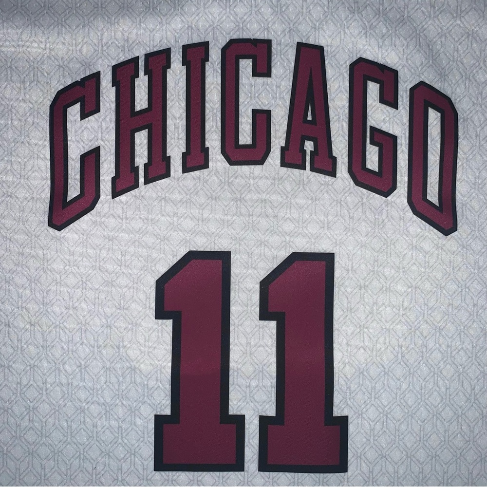 NWT Nike DeMar DeRozan Chicago Bulls #11 White City Swingman Jersey Youth XL - Picture 4 of 7